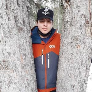 Meet your Posher, Ryan-antwone